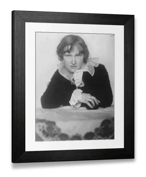 Framed Print : To paint the Prince of Wales Mlle Elizabeth Podvinetz of Prague, Czechoslavakias Framed Print : To paint the Prince of Wales Mlle Elizabeth Podvinetz of Prague, Czechoslavakias