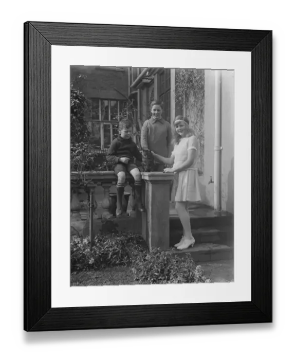 Framed Print : Miss Betty Nuthall, the junior lawn tennis champion, with two of her brothers Framed Print : Miss Betty Nuthall, the junior lawn tennis champion, with two of her brothers