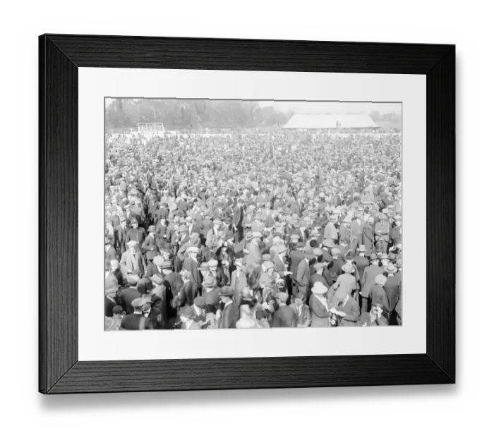 Framed Print : Huge bank holiday crowd at Kempton. Part of te huge crowd of spectators at Kempton Park Races Framed Print : Huge bank holiday crowd at Kempton. Part of te huge crowd of spectators at Kempton Park Races