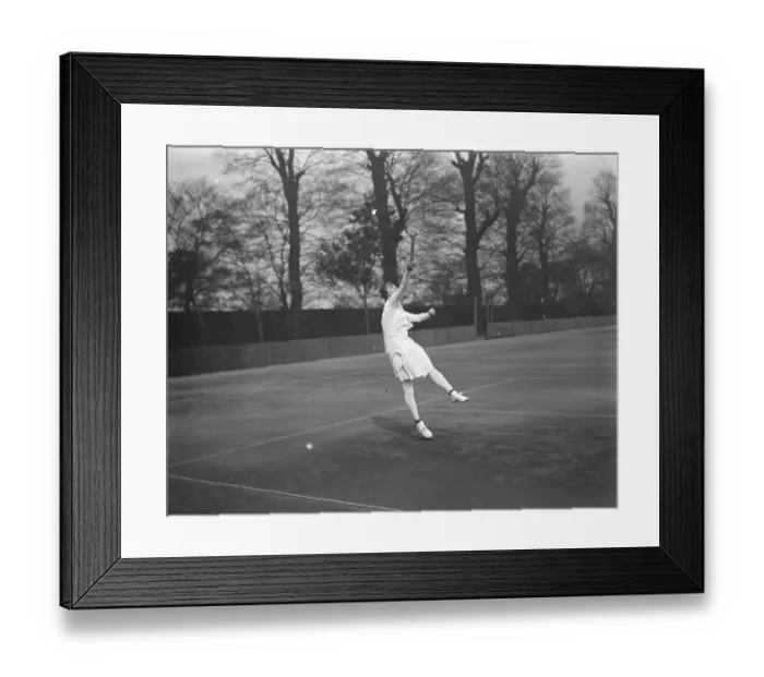 Framed Print : Surrey open lawn tennis championship at Roehampton. Miss Eileen Bennett in play Framed Print : Surrey open lawn tennis championship at Roehampton. Miss Eileen Bennett in play