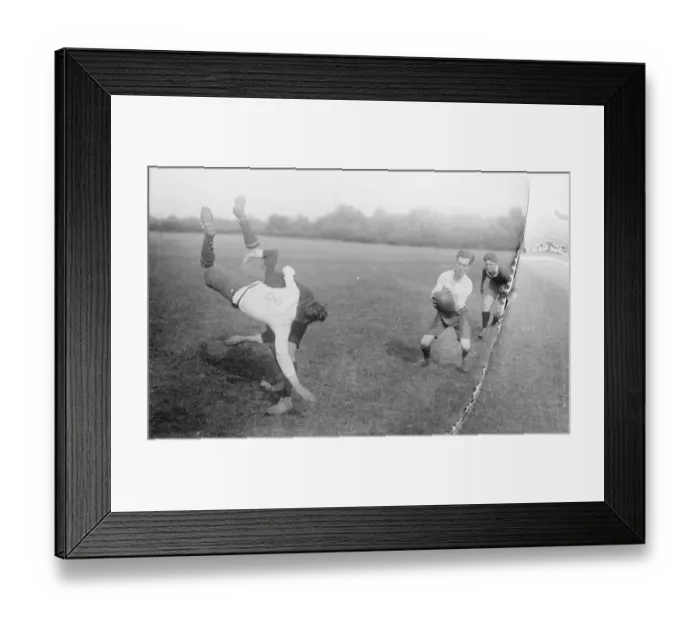 Framed Print : The Opening of the Rugby Season The London Welsh Rugby club 10 September 1921