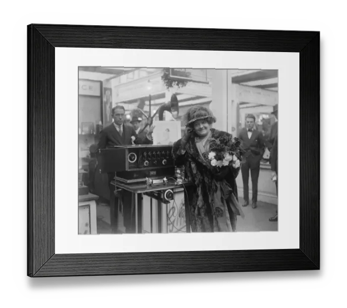 Framed Print : MME Tetrazzini at the wireless exhibition Mme Tetrazzini keenly interested in Framed Print : MME Tetrazzini at the wireless exhibition Mme Tetrazzini keenly interested in