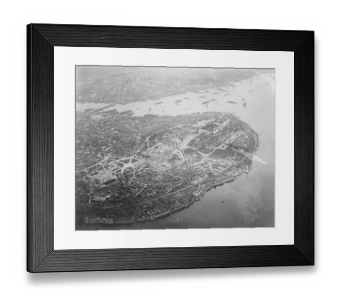 Framed Print : Constantinople in Turkey 1922 Framed Print : Constantinople in Turkey 1922