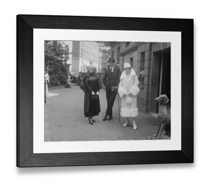 Framed Print : Lady Wavertrees tennis party at Sussex Lodge, in aid of Invalid Childrens Association Framed Print : Lady Wavertrees tennis party at Sussex Lodge, in aid of Invalid Childrens Association