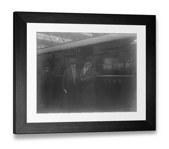 Framed Print : British Financial Mission to the United States Mr Stanley Baldwin ( right ) Framed Print : British Financial Mission to the United States Mr Stanley Baldwin ( right )