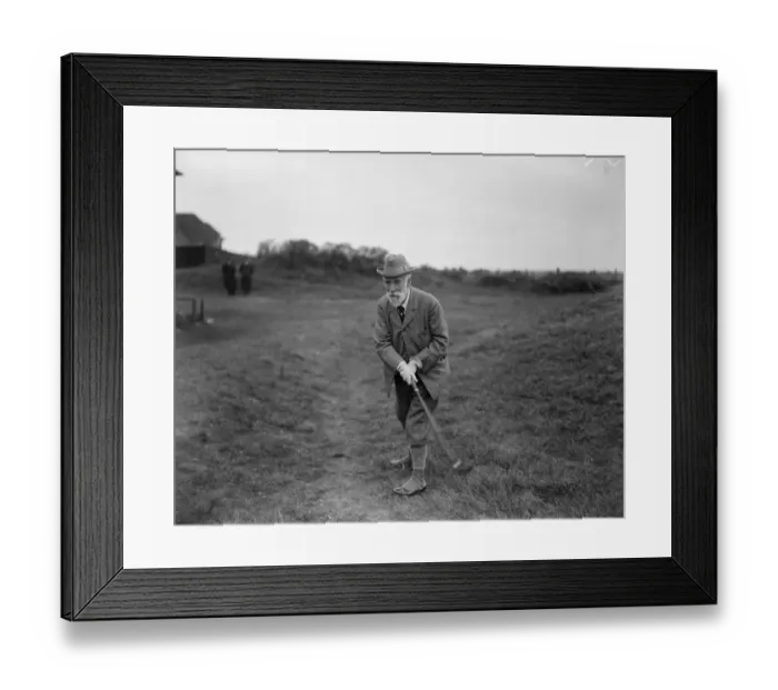 Framed Print : M Ps at Golf at Sandwich Lord Joicey who was defeated by Mr G W B Throskmorton 2 Framed Print : M Ps at Golf at Sandwich Lord Joicey who was defeated by Mr G W B Throskmorton 2