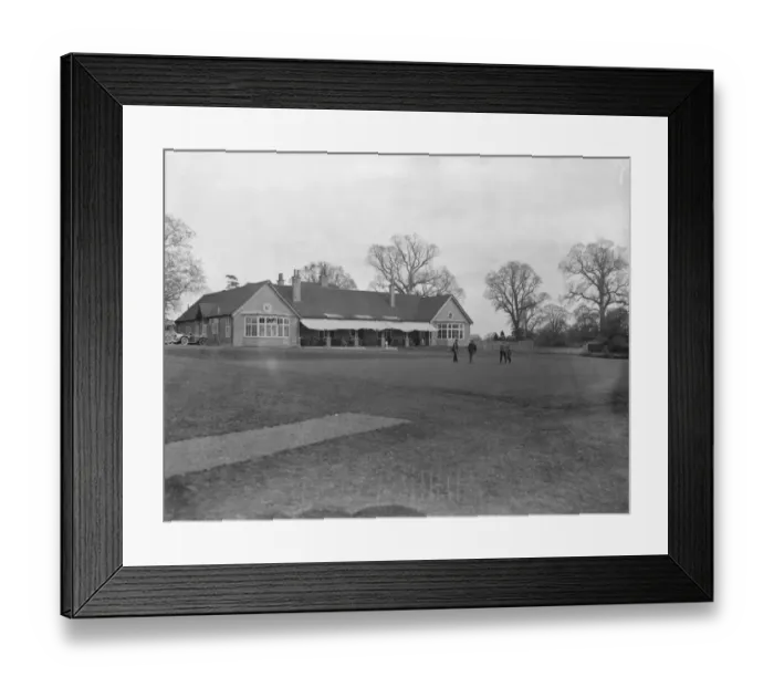 Framed Print : Edgware golf club