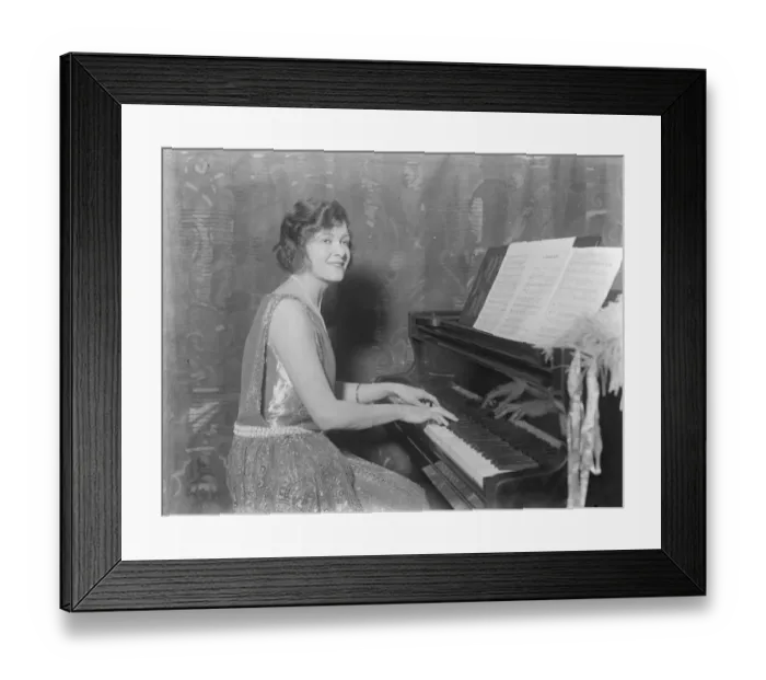 Framed Print : Miss Renee Kelly in a new sketch at the Coliseum. Miss Renee Kelly at the piano