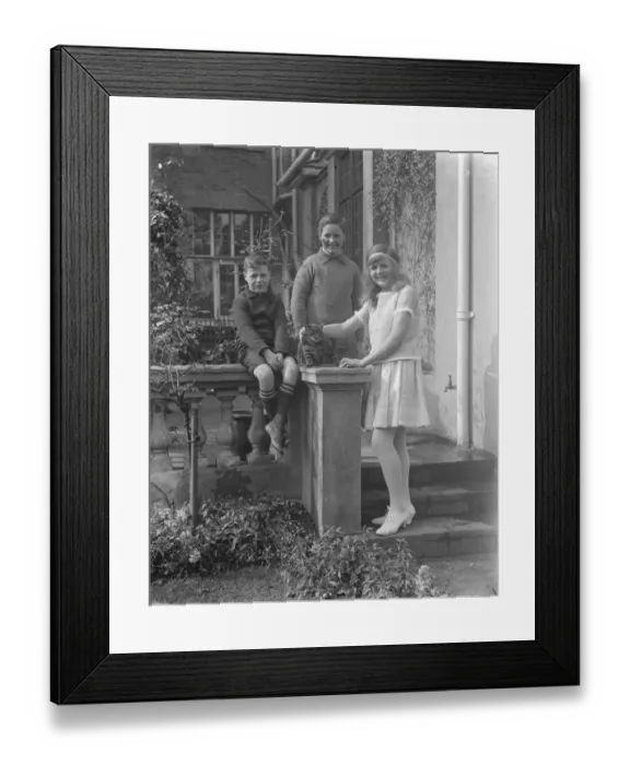 Framed Print : Miss Betty Nuthall, the junior lawn tennis champion, with two of her brothers Framed Print : Miss Betty Nuthall, the junior lawn tennis champion, with two of her brothers