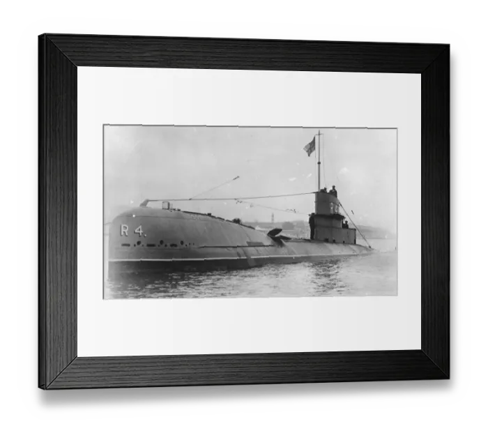 Framed Print : HMS R 4, The Slug 4 November 1926 Framed Print : HMS R 4, The Slug 4 November 1926