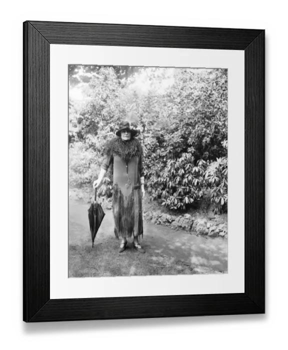 Framed Print : Lady Wavertrees tennis party at Sussex Lodge, Regents Park. Lady Ludlow. 6 Framed Print : Lady Wavertrees tennis party at Sussex Lodge, Regents Park. Lady Ludlow. 6