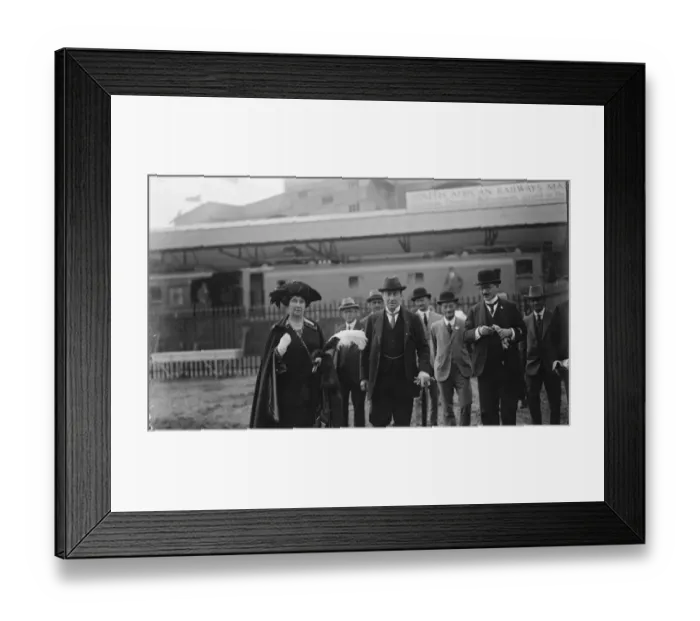 Framed Print : Mr and Mrs Stanley Baldwin at Wembley. Mr and Mrs Baldwin visited the British Empire Exhibition Framed Print : Mr and Mrs Stanley Baldwin at Wembley. Mr and Mrs Baldwin visited the British Empire Exhibition