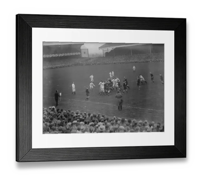 Framed Print : England versus New Zeland at Twickenham A struggle in midfield 3 January 1925 Framed Print : England versus New Zeland at Twickenham A struggle in midfield 3 January 1925
