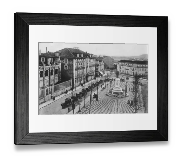 Framed Print : The revolt in Portugal, rebels still entrenched in Oporto Square. The Place de Bartalha Framed Print : The revolt in Portugal, rebels still entrenched in Oporto Square. The Place de Bartalha