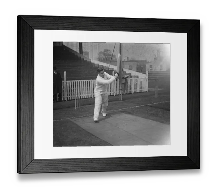 Framed Print : Surrey county cricketers prepare for the coming season. Barling in action. 15 Framed Print : Surrey county cricketers prepare for the coming season. Barling in action. 15