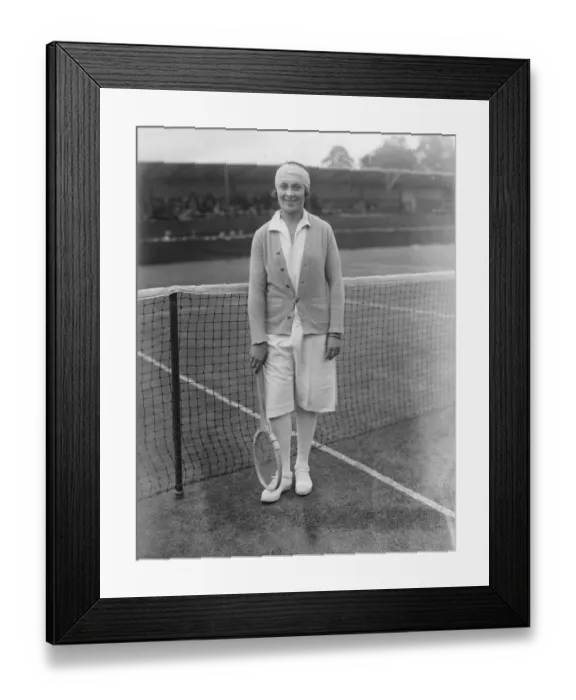 Framed Print : Mme D Alvarez, the Spanish tennis player. 1926