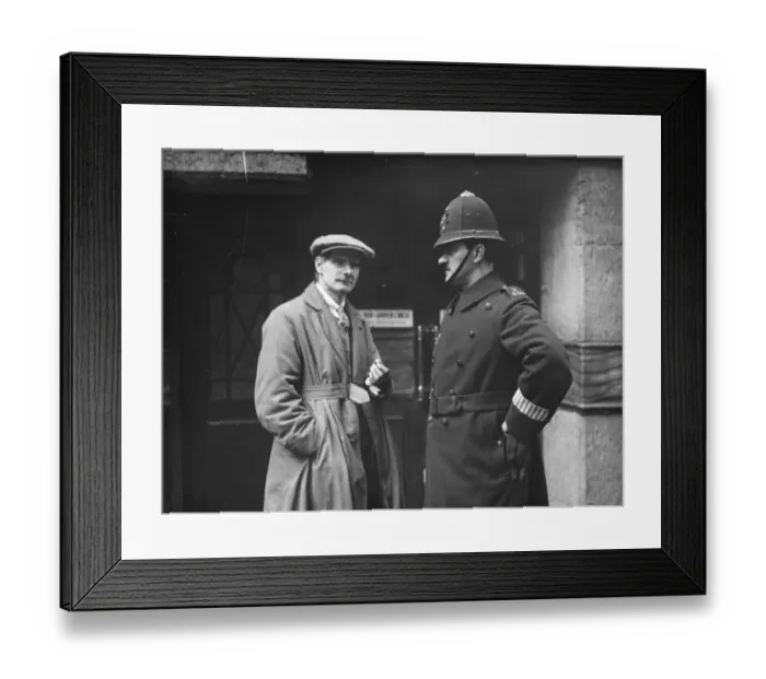 Framed Print : ? 200 a week ex-navvy Mr Sean O Cassey, the Irish playwright, who was once a roadmender Framed Print : ? 200 a week ex-navvy Mr Sean O Cassey, the Irish playwright, who was once a roadmender