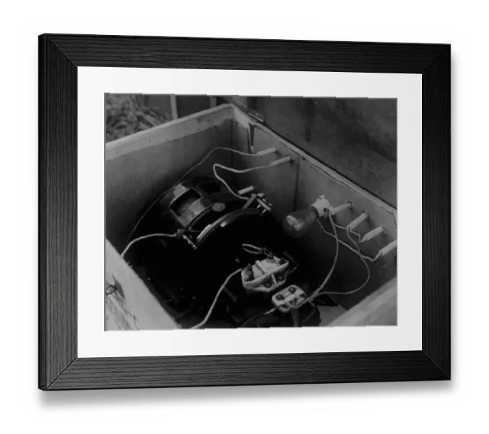 Framed Print : Power house which enables Mr Brandon Wentworth, a Californian undergraduate, to Framed Print : Power house which enables Mr Brandon Wentworth, a Californian undergraduate, to
