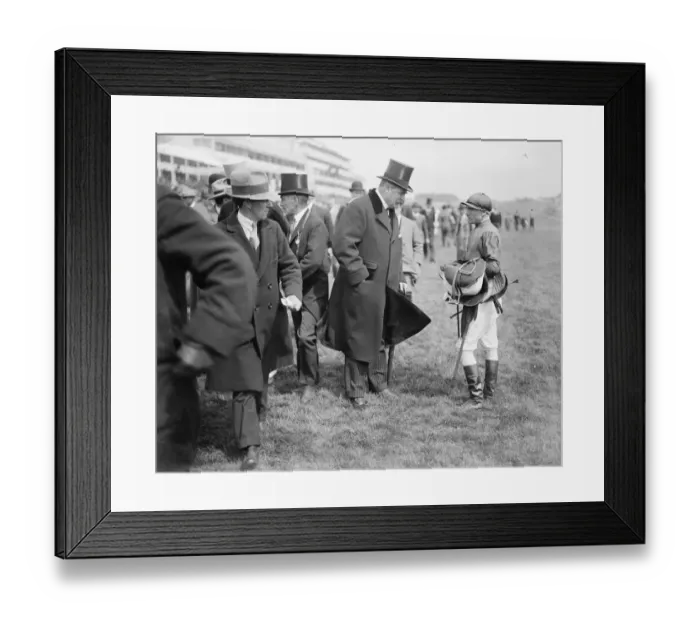 Framed Print : Favourite unplaced in the Oaks. Lord Derbys Tranquil the favourite for Framed Print : Favourite unplaced in the Oaks. Lord Derbys Tranquil the favourite for