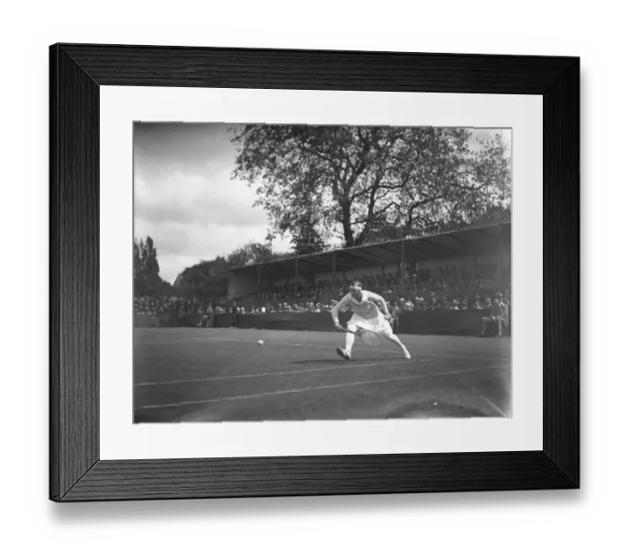 Framed Print : At the Beckenham Tennis Tournament, Mrs Mallory on court. 12 June1926 Framed Print : At the Beckenham Tennis Tournament, Mrs Mallory on court. 12 June1926