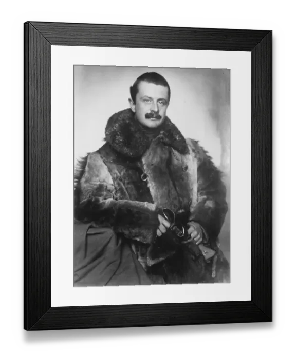 Framed Print : Count Ulrich Ferdinand Kinsky, Hungarys most famous racing motorist. 30 July 1927 Framed Print : Count Ulrich Ferdinand Kinsky, Hungarys most famous racing motorist. 30 July 1927