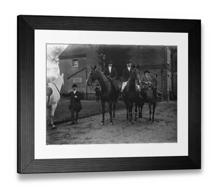 Framed Print : Mr and Mrs Antony Rothschild with the Hon Lavina Strutt. Lady Dalmenys daughter Framed Print : Mr and Mrs Antony Rothschild with the Hon Lavina Strutt. Lady Dalmenys daughter