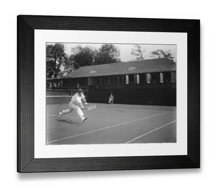 Framed Print : Davis cup tennis. South Africa versus Sweden at the Melbury lawn tennis club, Kensington Framed Print : Davis cup tennis. South Africa versus Sweden at the Melbury lawn tennis club, Kensington