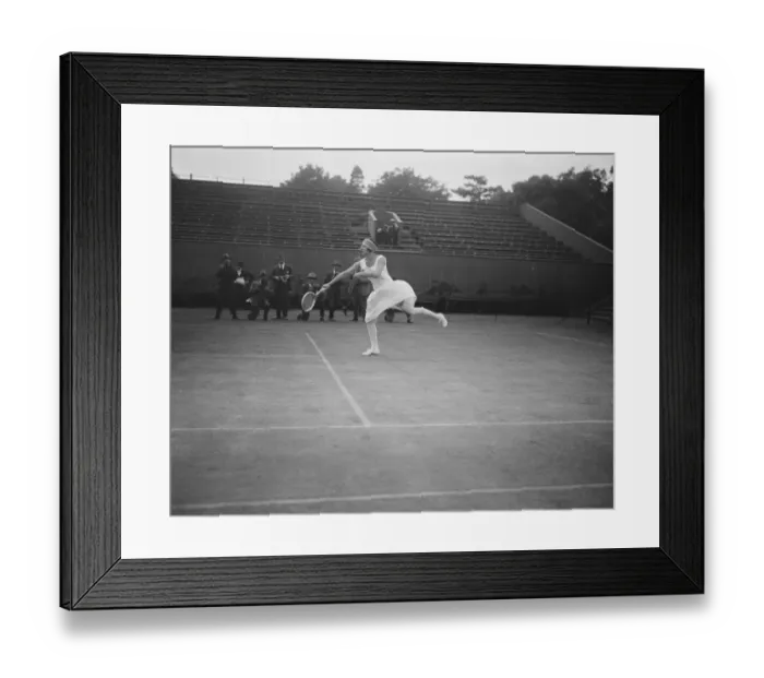 Framed Print : Mlle Lenglen practises at Wimbledon. 18 June 1925 Framed Print : Mlle Lenglen practises at Wimbledon. 18 June 1925