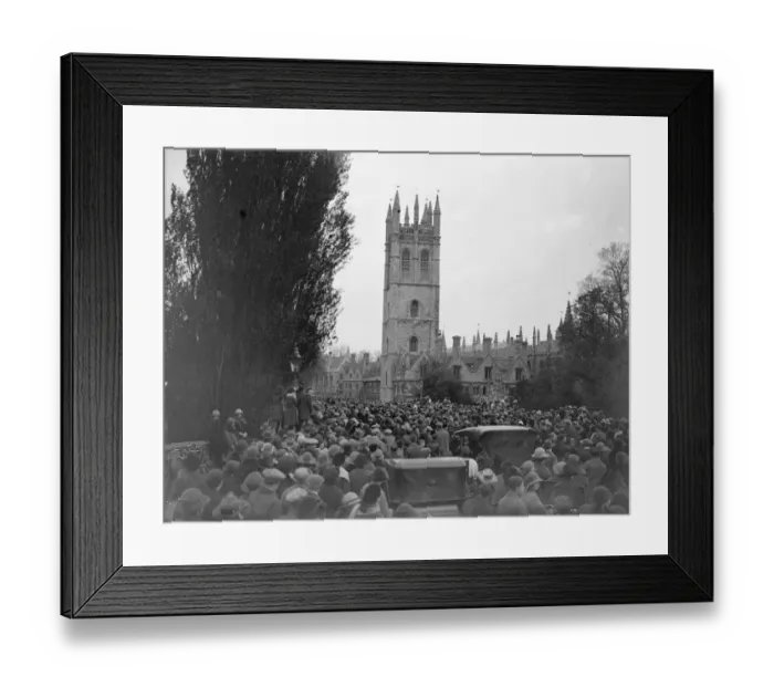 Framed Print : May Day Celebrations at Oxford The crowd outside Magdalen College 2 May 1923 Framed Print : May Day Celebrations at Oxford The crowd outside Magdalen College 2 May 1923