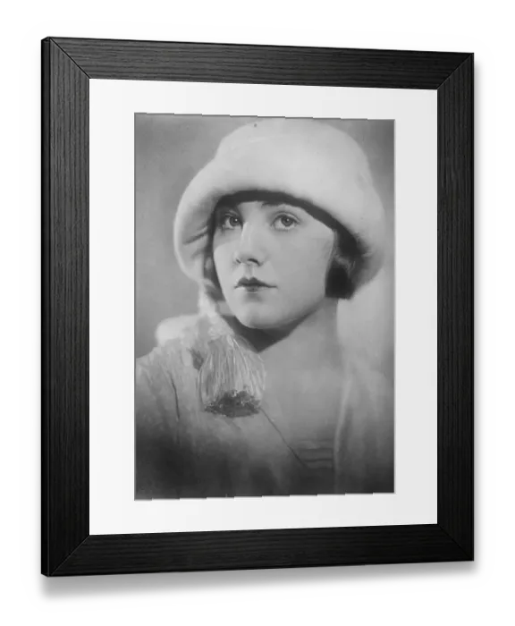 Framed Print : To play at Wimbledon next year. Mme Franciska Gaal, the Hungarian lady tennis champion