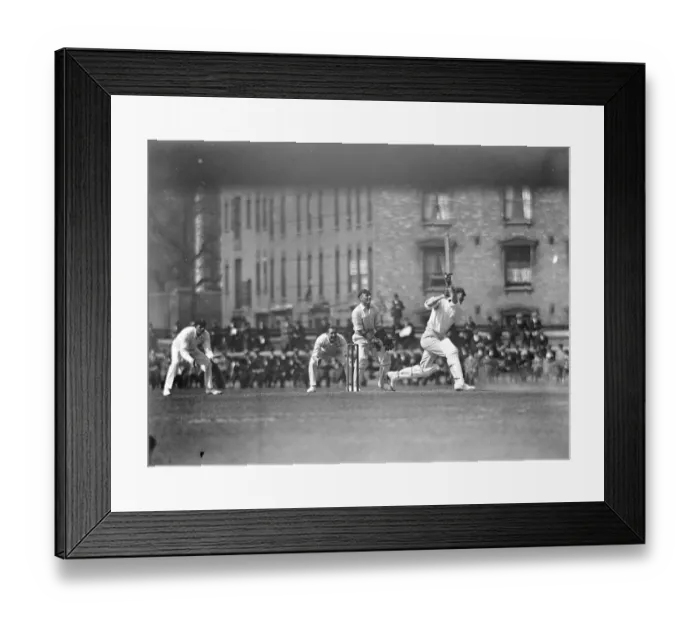 Framed Print : Hampshires uphill fight against Surrey at The Oval cricket ground. A spectacular Framed Print : Hampshires uphill fight against Surrey at The Oval cricket ground. A spectacular