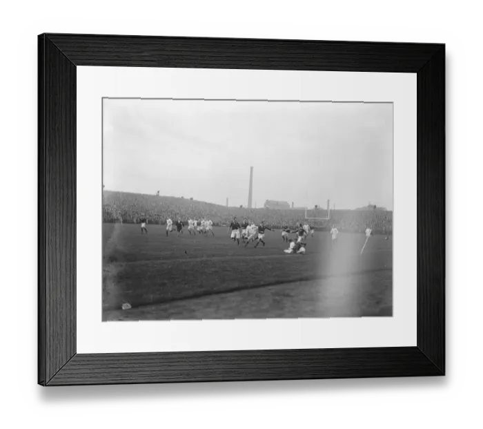 Framed Print : England defeated by Scotland at Edinburgh in rugby international Scotland Passing 21 Framed Print : England defeated by Scotland at Edinburgh in rugby international Scotland Passing 21