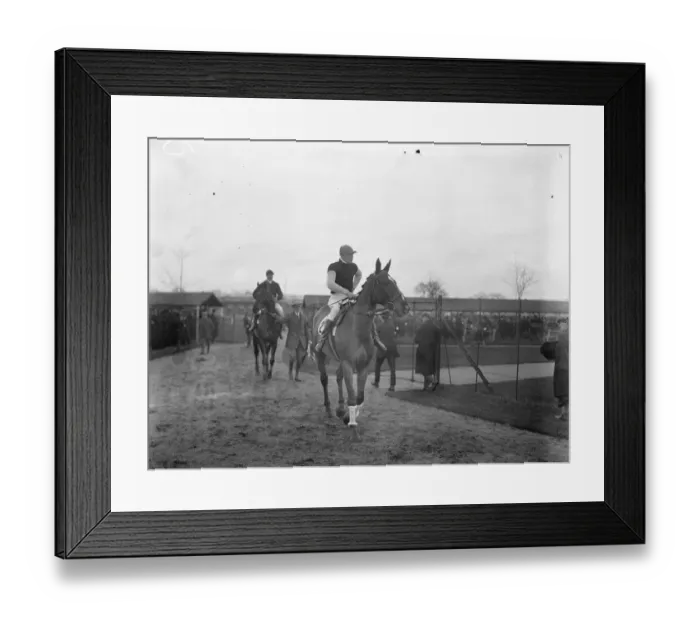 Framed Print : One of the Grand National Candidates, Old Tay Bridge ( Captain Bennett up ) Framed Print : One of the Grand National Candidates, Old Tay Bridge ( Captain Bennett up )