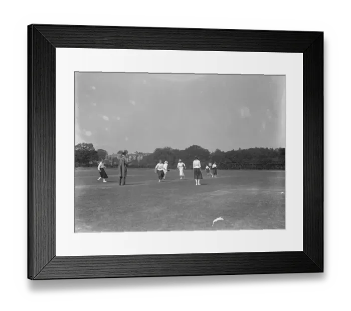 Framed Print : Kent versus Sussex, ladies stoolball match at Horsham cricket grounds Framed Print : Kent versus Sussex, ladies stoolball match at Horsham cricket grounds