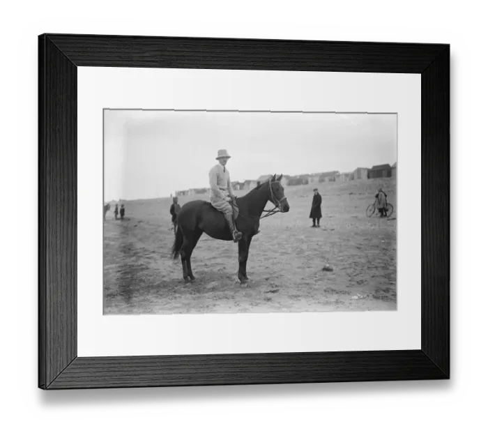 Framed Print : Jodhpur Polo team champions of India with their ponies and Dusky attendants at Minehead Major Framed Print : Jodhpur Polo team champions of India with their ponies and Dusky attendants at Minehead Major
