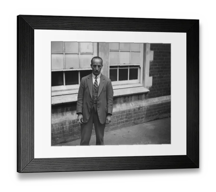 Framed Print : Alfred Percy Tich Freeman of Kent County Cricket. 1928 Framed Print : Alfred Percy Tich Freeman of Kent County Cricket. 1928