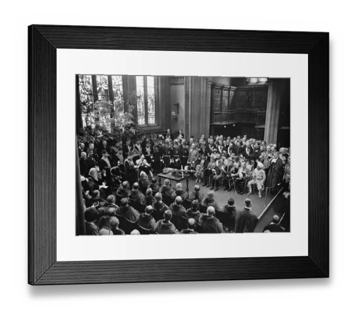 Framed Print : King of Egypts visit to the City of London. The scene in the Library at the Guildhall Framed Print : King of Egypts visit to the City of London. The scene in the Library at the Guildhall