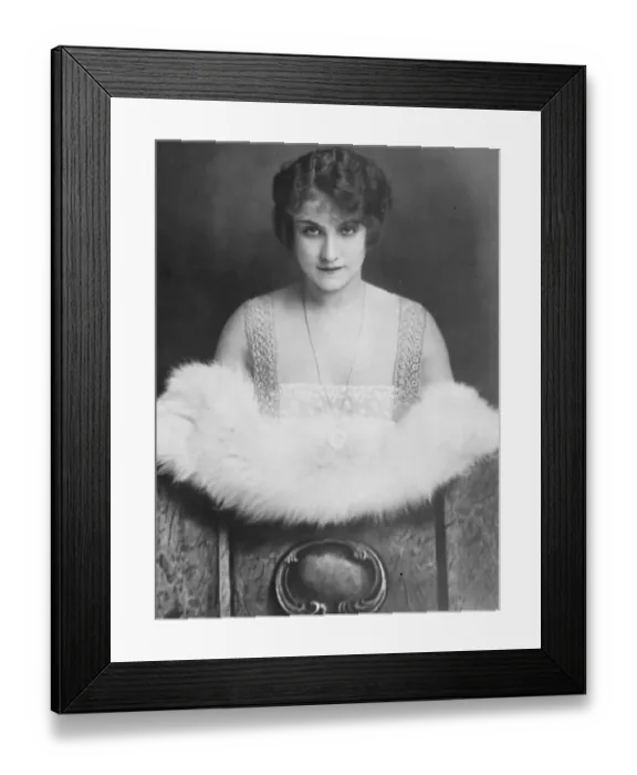 Framed Print : Winner of ? 10, 000 in state lottery. Mme Fritzi Rosenthal, wife of Austria Framed Print : Winner of ? 10, 000 in state lottery. Mme Fritzi Rosenthal, wife of Austria