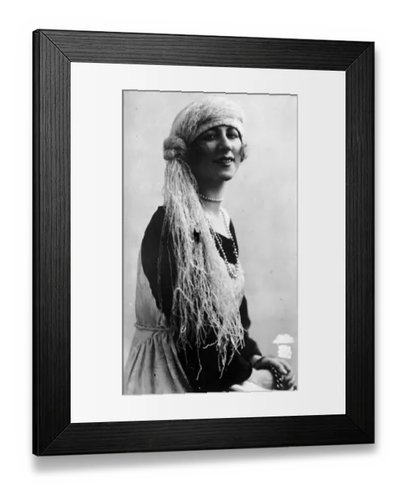 Framed Print : Mlle Regine Camier, the French actress. 6 August 1927