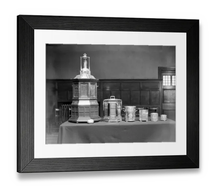 Framed Print : The famous Westminster Tobacco box, taken for Mr Langford Read. 1 October 1924 Framed Print : The famous Westminster Tobacco box, taken for Mr Langford Read. 1 October 1924