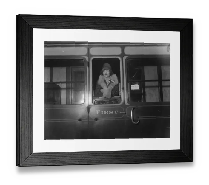 Framed Print : Miss Megan Lloyd George as a politician. Miss Megan Lloyd George leaving Paddington for Bristol Framed Print : Miss Megan Lloyd George as a politician. Miss Megan Lloyd George leaving Paddington for Bristol
