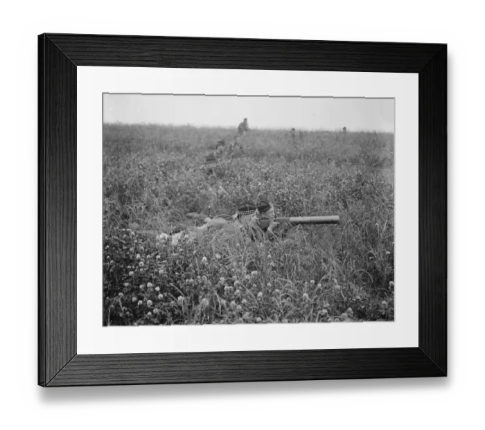 Framed Print : A lewis gun section of the Seaforth Highlanders at the manoeuvres at Oxford. 5 Framed Print : A lewis gun section of the Seaforth Highlanders at the manoeuvres at Oxford. 5