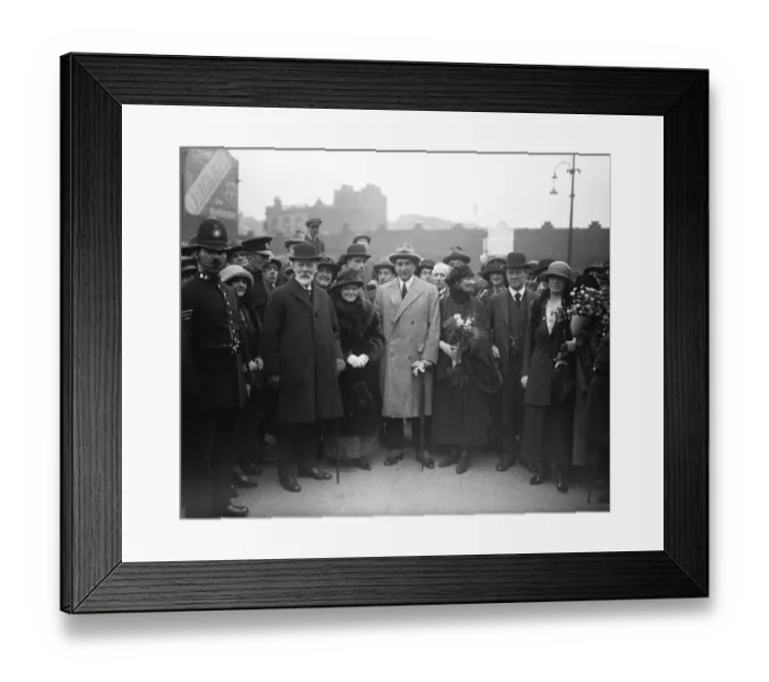 Framed Print : The delayed Premier arrives. Mrs M Bruce, Prime Minister of Australia, and Mrs Framed Print : The delayed Premier arrives. Mrs M Bruce, Prime Minister of Australia, and Mrs