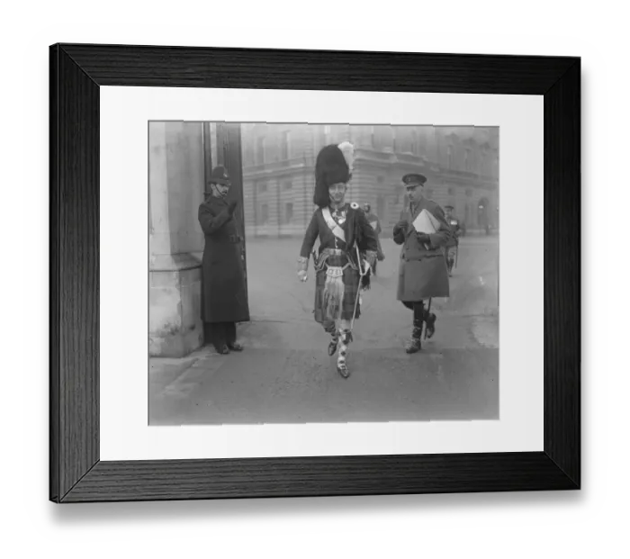 Framed Print : Investiture at Buckingham Palace. Lt Colonel W J B Tweedie ( Argyle and Sutherland Framed Print : Investiture at Buckingham Palace. Lt Colonel W J B Tweedie ( Argyle and Sutherland