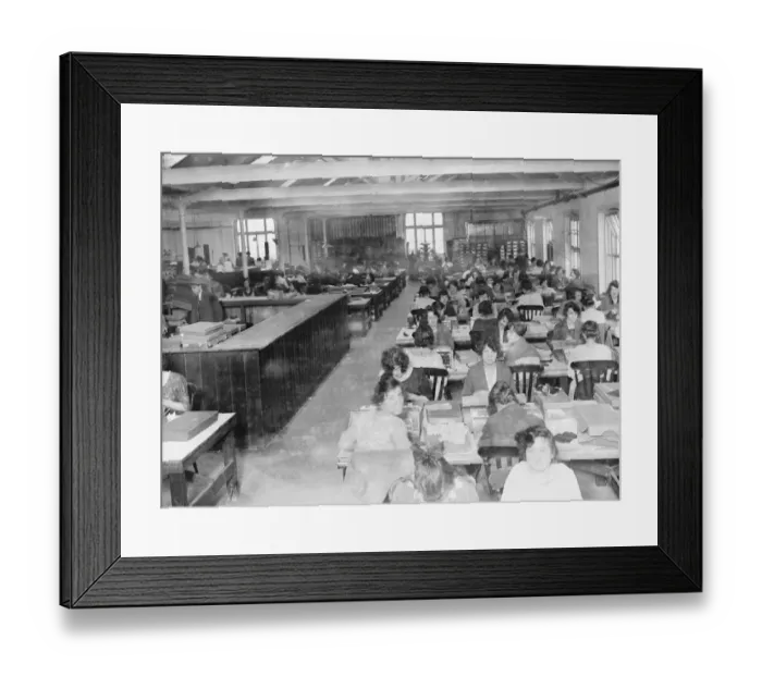 Framed Print : The making of veritas incandescent gas antlers Garratt Lane Wandsworth 7 December 1922 Framed Print : The making of veritas incandescent gas antlers Garratt Lane Wandsworth 7 December 1922