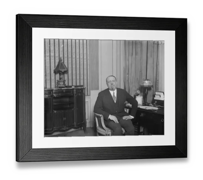Framed Print : Settling Italys debt to Britain. Negotiations regarding Italys war debt to Framed Print : Settling Italys debt to Britain. Negotiations regarding Italys war debt to