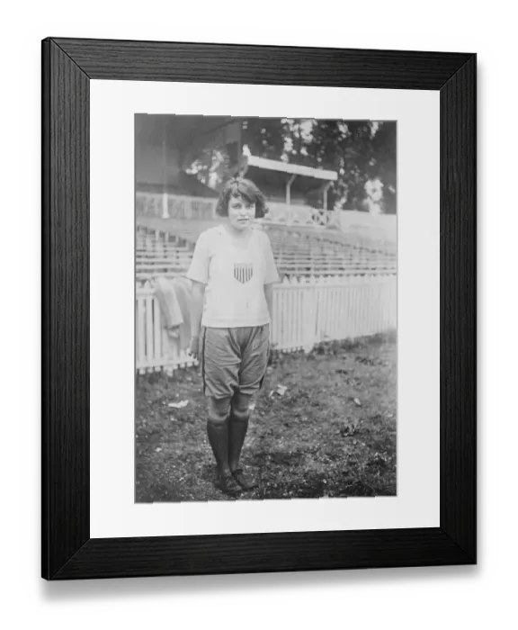 Framed Print : American Girls in Paris for Feminine Olympic Games Miss Janet Snow, the 1000 yards Framed Print : American Girls in Paris for Feminine Olympic Games Miss Janet Snow, the 1000 yards