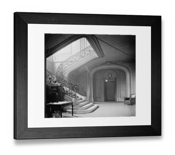 Framed Print : League of Nations, Sunderland house ( interior ). 8 December 1919 Framed Print : League of Nations, Sunderland house ( interior ). 8 December 1919