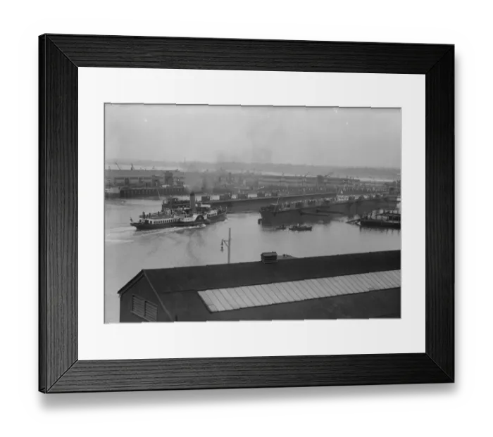 Framed Print : Prince of Wales at Southampton. The Duchess of Fife entering the giant dock Framed Print : Prince of Wales at Southampton. The Duchess of Fife entering the giant dock