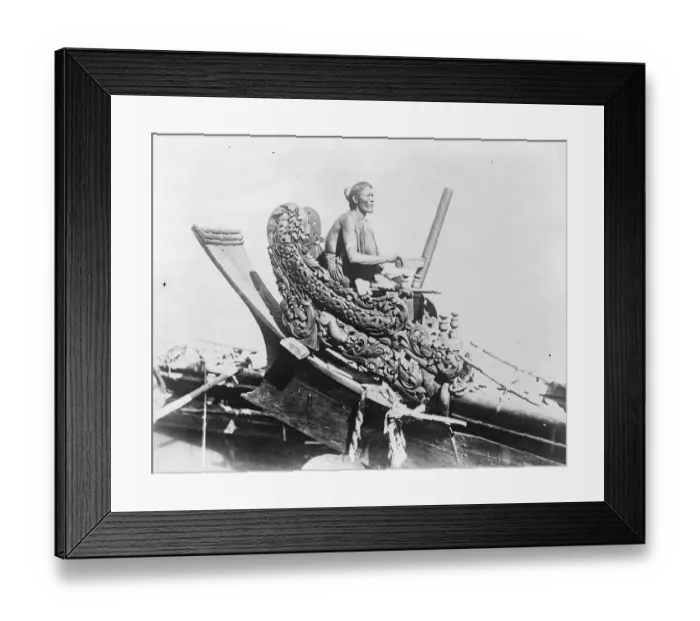 Framed Print : The cox of a queen craft An interesting picture from Burma, showing the steersman Framed Print : The cox of a queen craft An interesting picture from Burma, showing the steersman